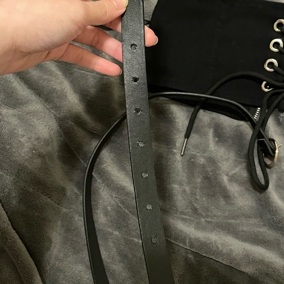 Vintage Y2K Corset Solid Black Belts - Picture 3 of 7